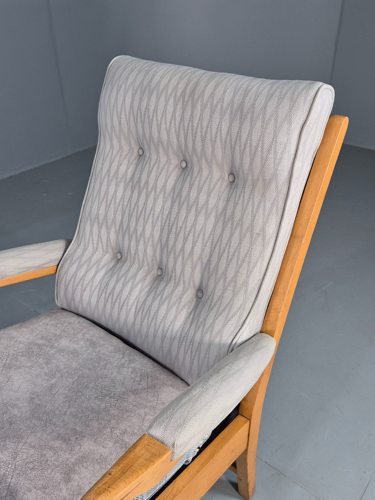 Vintage Cintique Lounge Chair Beech Frame Mid Century Retro Blue Fabric EB11947