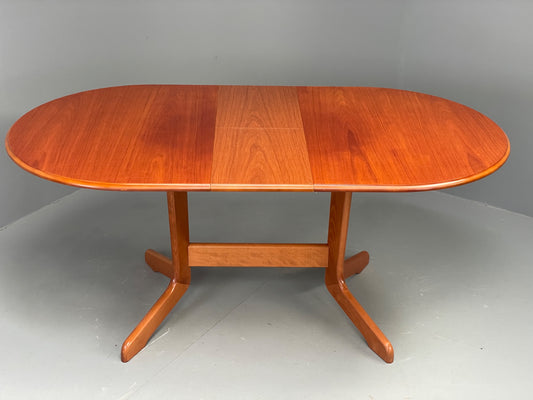 Vintage Teak Dining Table Extending 6 seater Oval 1980s EB12292