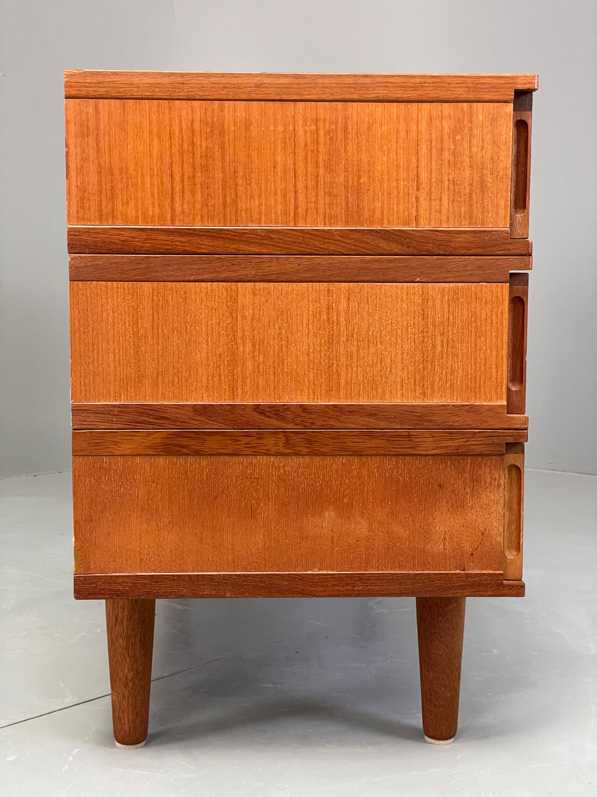 Vintage Chest of Drawers Teak Retro Mid Century White Interior EB13105