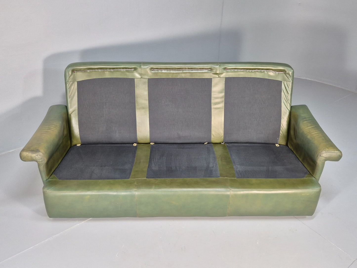 Vintage Green Leather Sofa 1970s Harrods Retro MCM EB9475 M3SS - UKDK FURNITURE