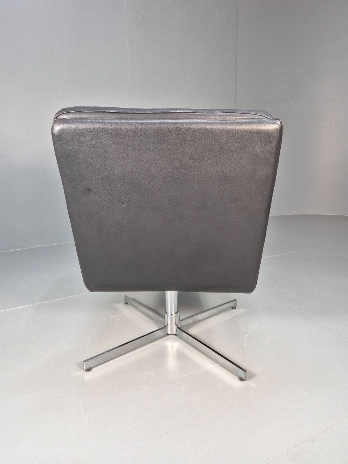Vintage Danish Black Leather Swivel Chair 1990s Retro MCM EB9238 MSWI - UKDK FURNITURE