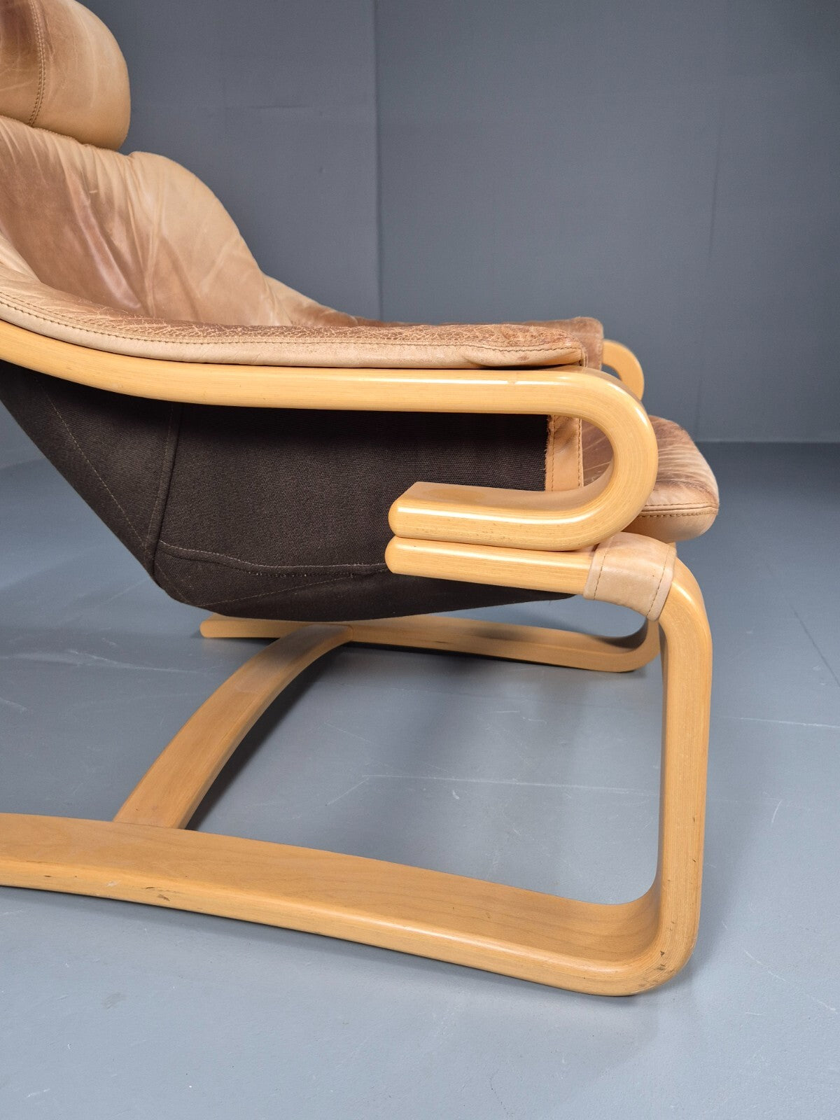 Vintage Danish Skippers Bentwood and Leather Apollo Lounge Chair EB9268 MBEN - UKDK FURNITURE