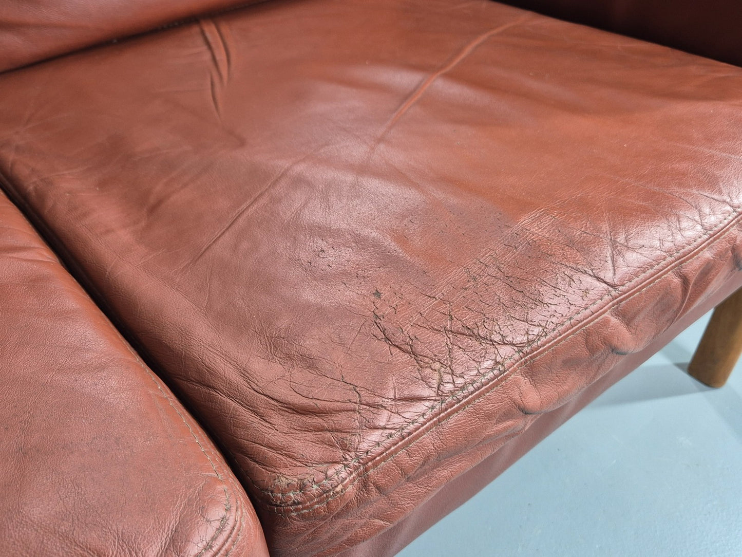 Vintage Stouby 2 Seat Sofa Reddy Brown Leather Beech Ends Retro EB10509 M2SS23