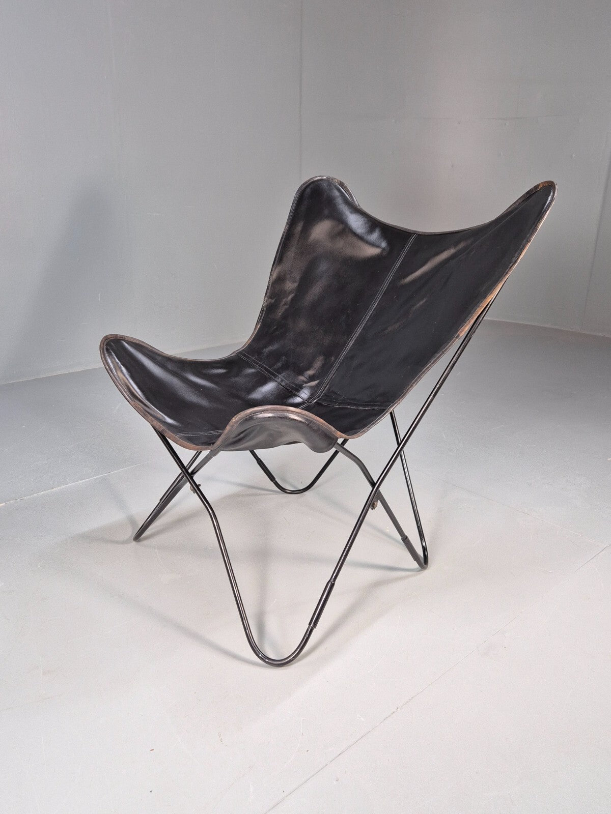 Vintage Black Leather Butterfly Chair 1970s Vintage Retro. EB9320 MNOR - UKDK FURNITURE
