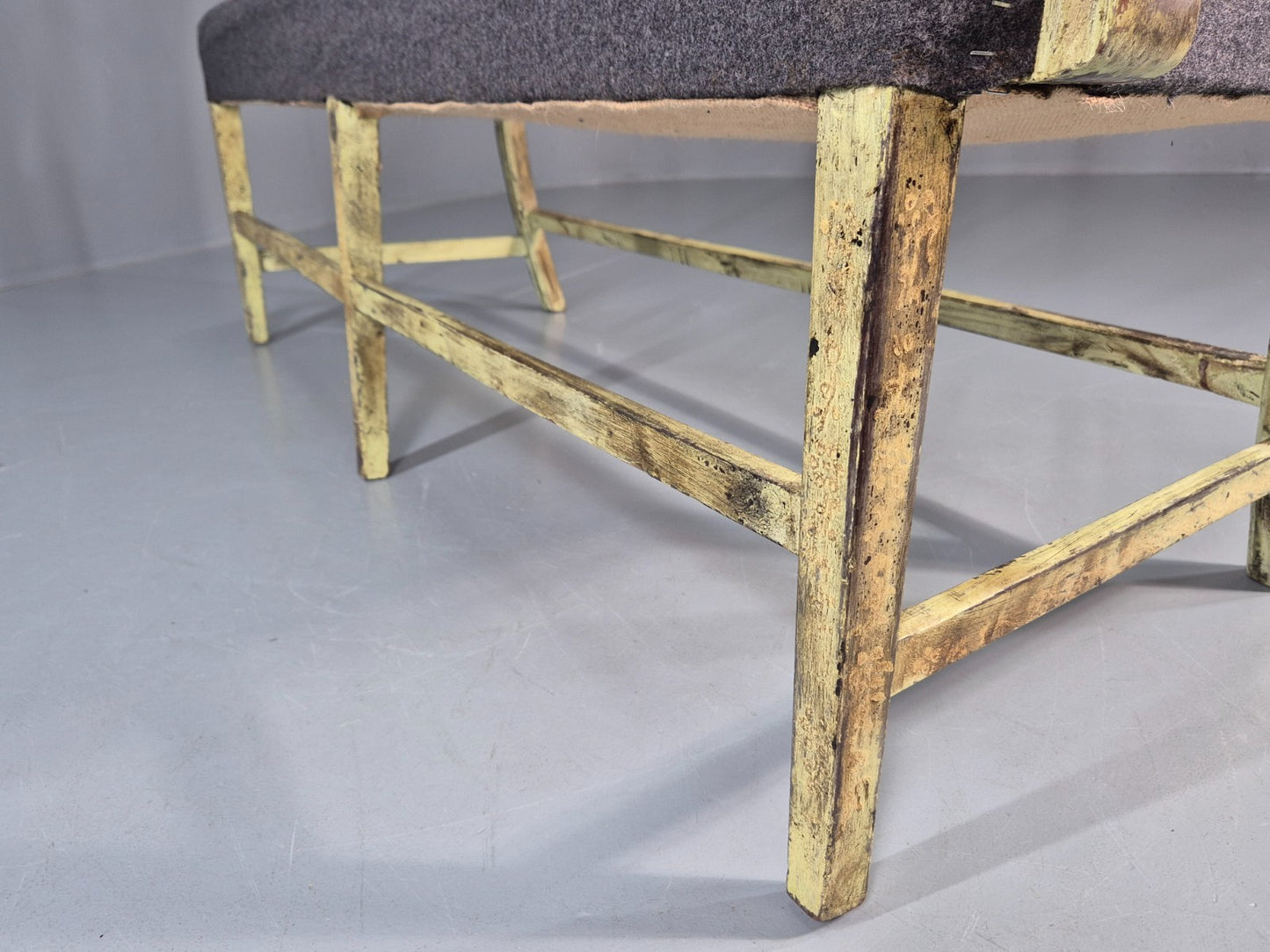 Hepplewhite Three Seater Settee New Grey Upholstery Reproduction EB10993 VWOO18