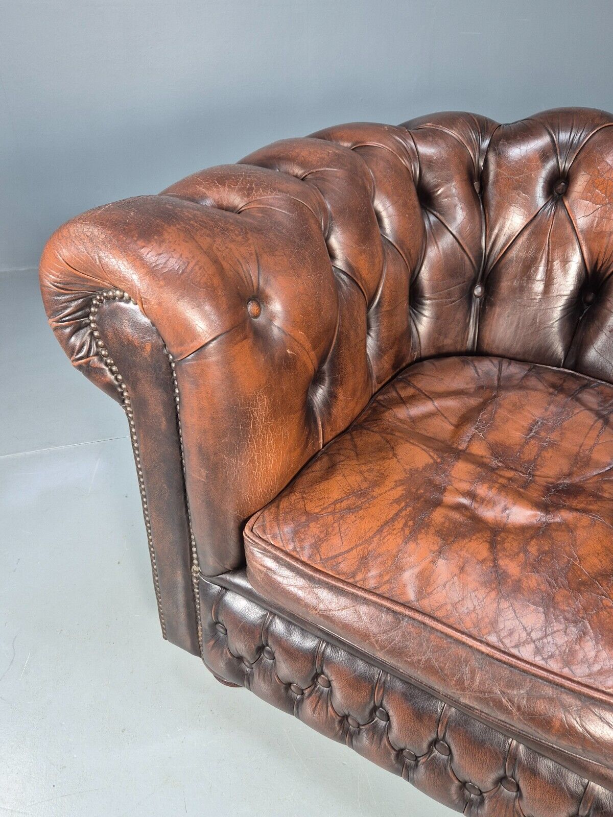 Vintage Chesterfield Club Chair Brown Deep Buttoned Leather EB8520 VLEA - UKDK FURNITURE