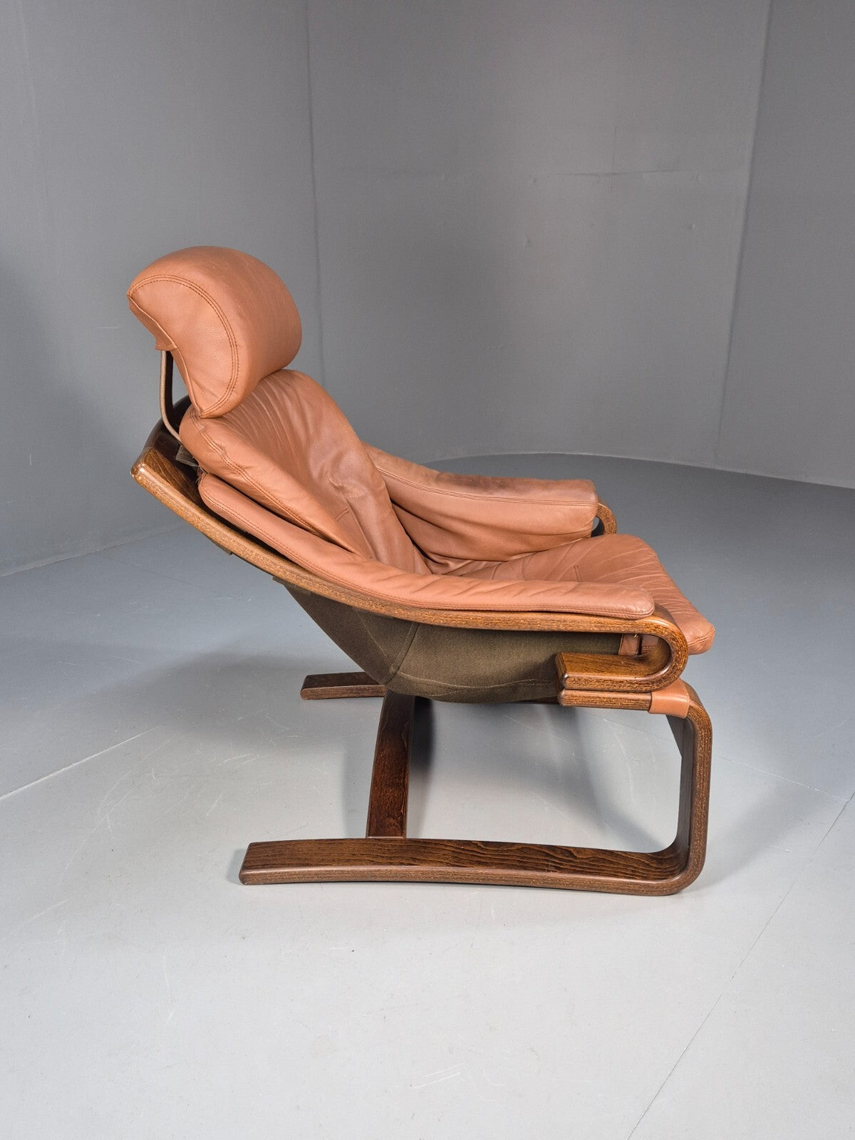 Vintage Skippers Apollo Brown Leather Bentwood Lounge Chair Danish EB9306 MBEN - UKDK FURNITURE