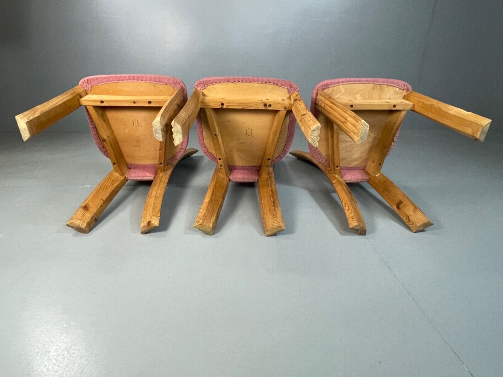 3 Danish 1980s Pine & Pink Fabric Dining Chairs Retro Post Modern EB4798 MDIN - UKDK FURNITURE