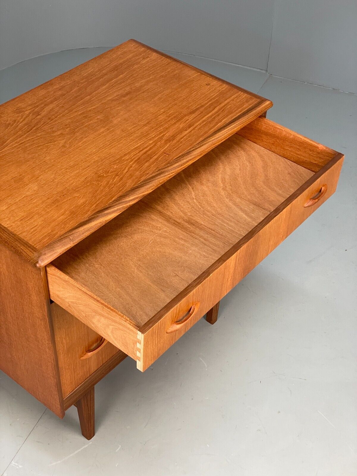 Vintage Teak Chest Of Drawers Compact Mid Century Design Storage EB9414 MWOO - UKDK FURNITURE