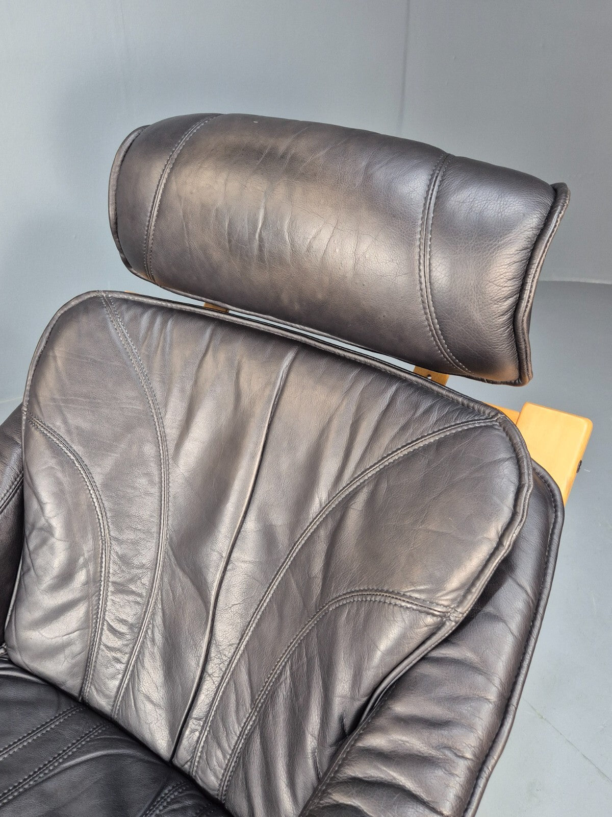 Vintage Black Leather Armchair Blonde Bentwood 1980s Danish MCM EB9256 MBEN13