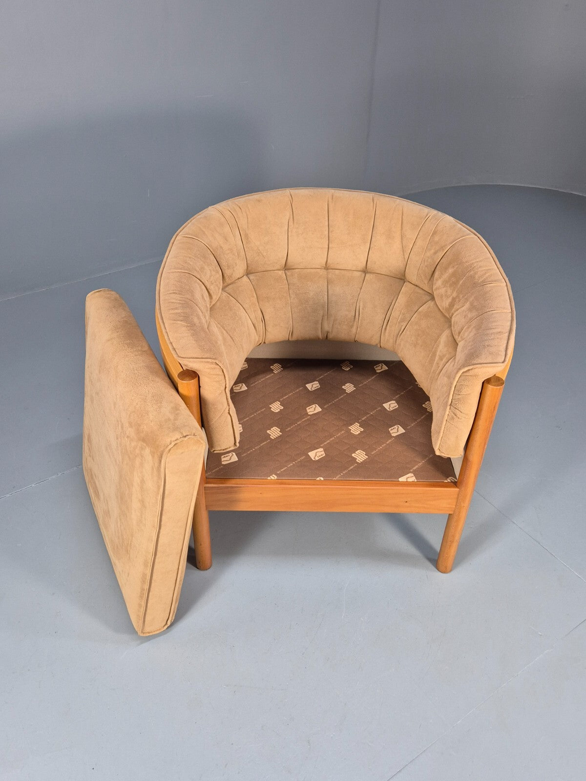 Nielaus and Jeki Vintage Danish Lounge Chair Curved Beech Frame MCM EB9309 MNOR - UKDK FURNITURE