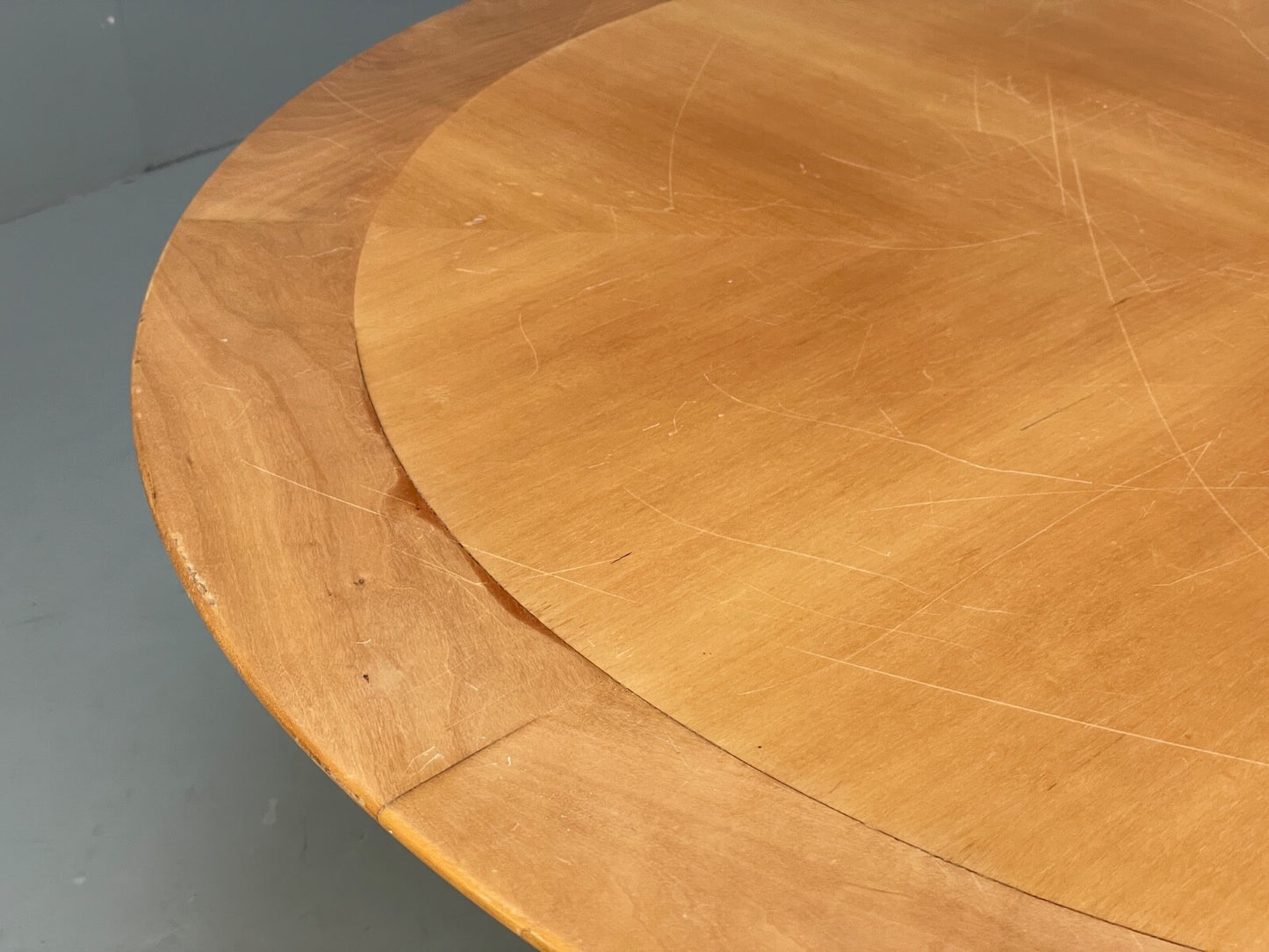 Circular Maple Coffee Table Height Adjustable Art Deco Themed Modern EB9439 MWOO - UKDK FURNITURE