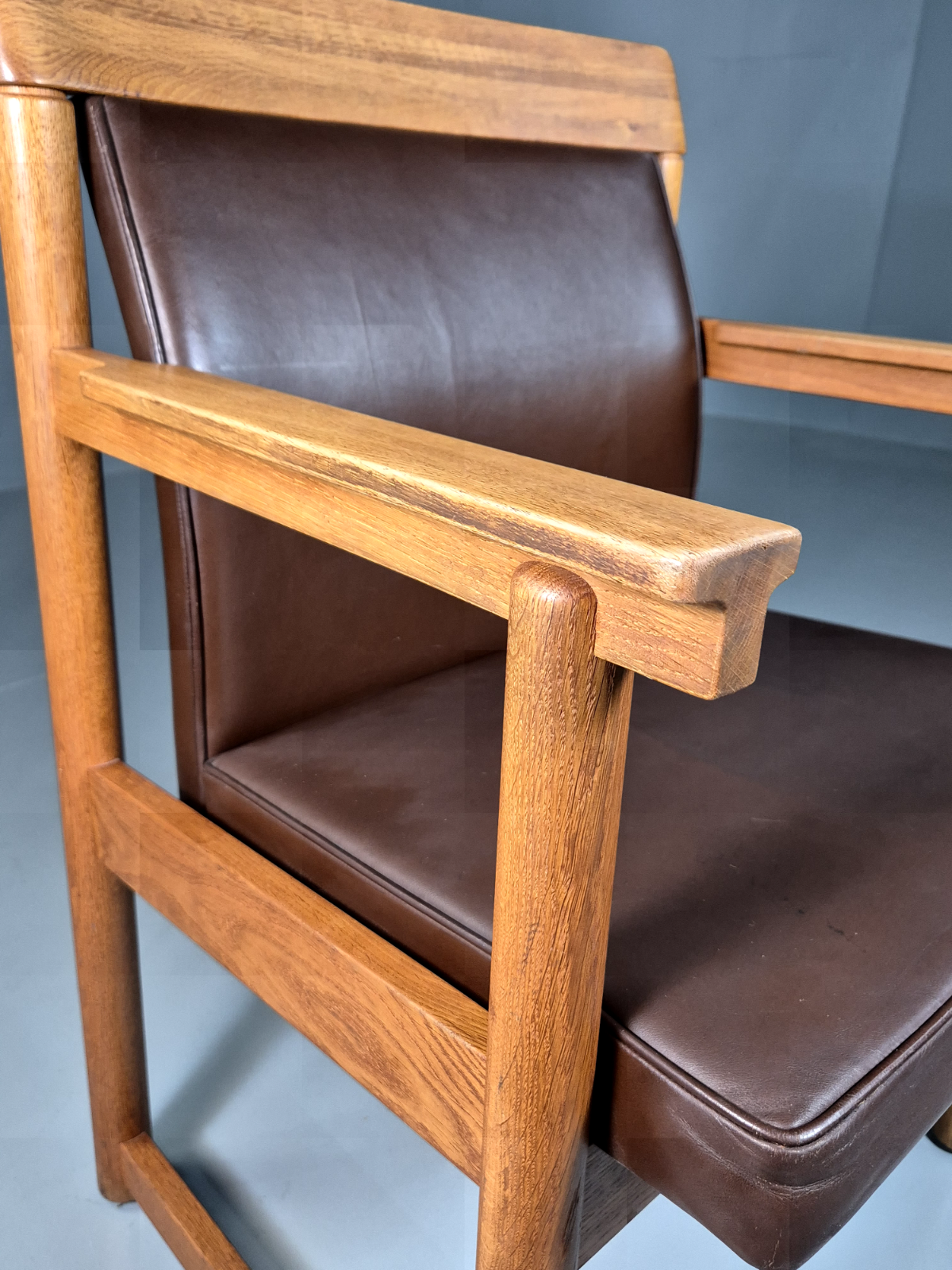 Vintage Scandinavian Elbow Chair Brown Leather Oak Frame Retro MCM EB7301 MNOR - UKDK FURNITURE
