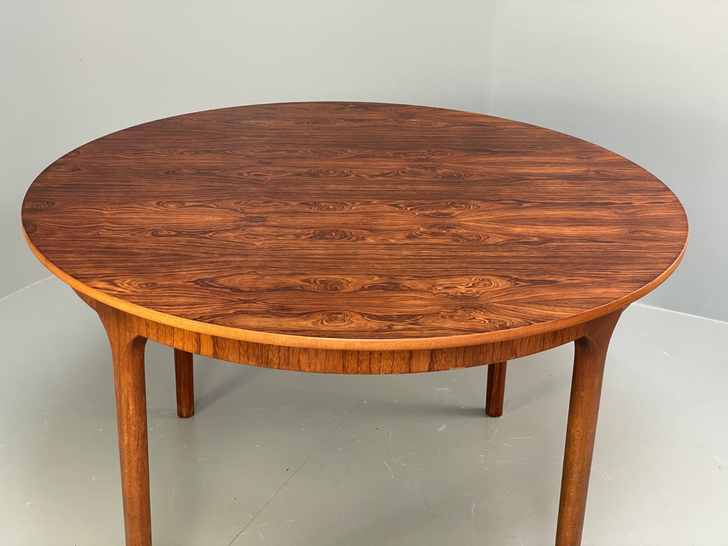 Vintage McIntosh Dining Table Round Extending 1960s Mid Century EB9773 MWOO - UKDK FURNITURE