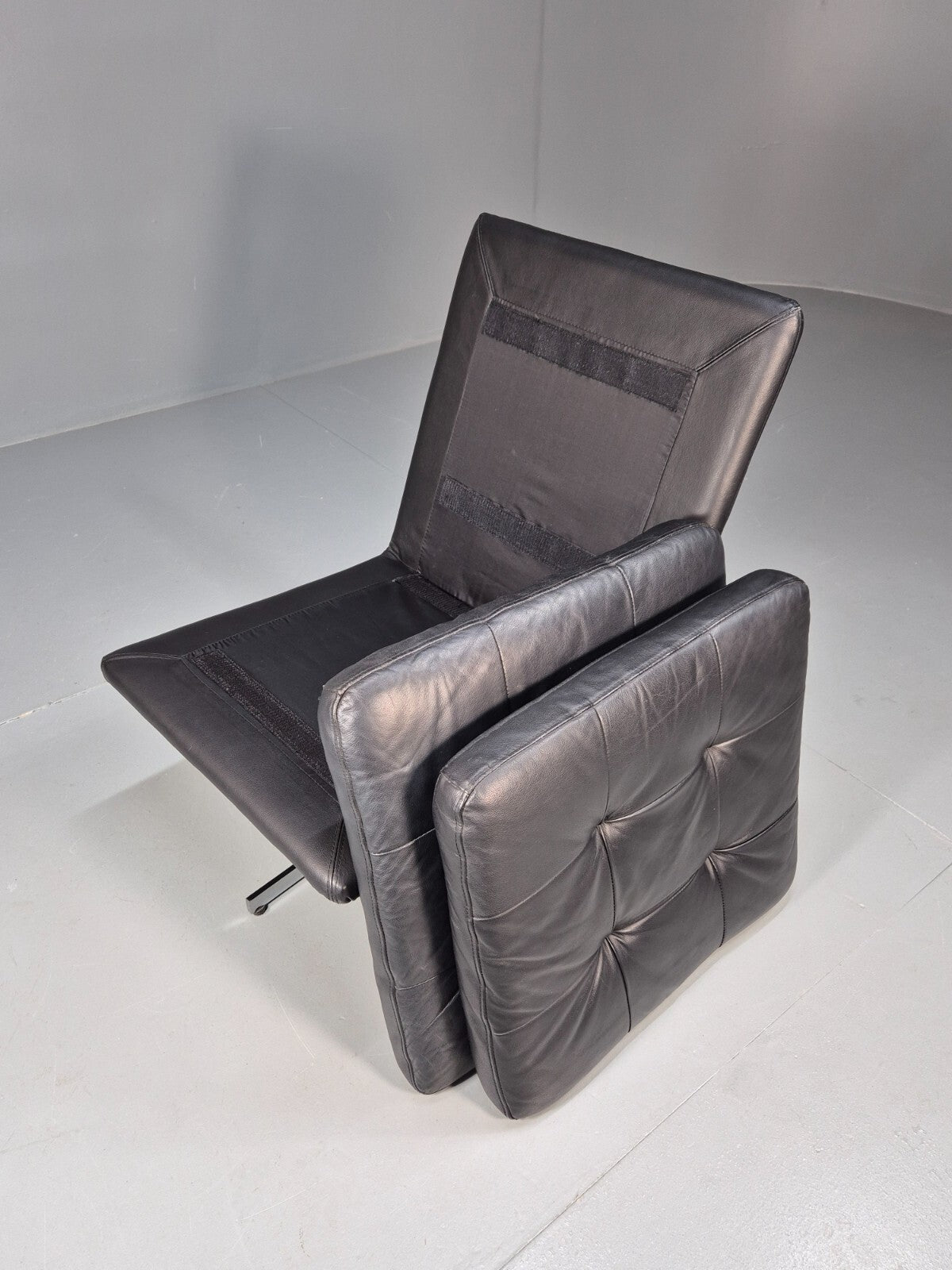 Vintage Danish Black Leather Swivel Chair 1990s Retro MCM EB9238 MSWI - UKDK FURNITURE