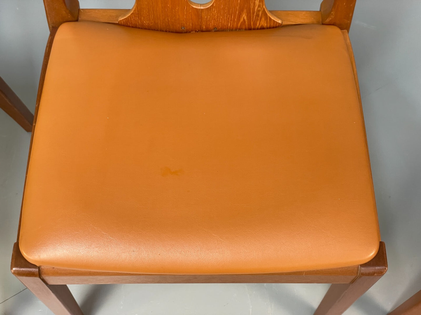 Vintage Nathan Tan Dining Chairs Set Of 4 Vinyl Mahogany 1970s EB9727 MDIN - UKDK FURNITURE