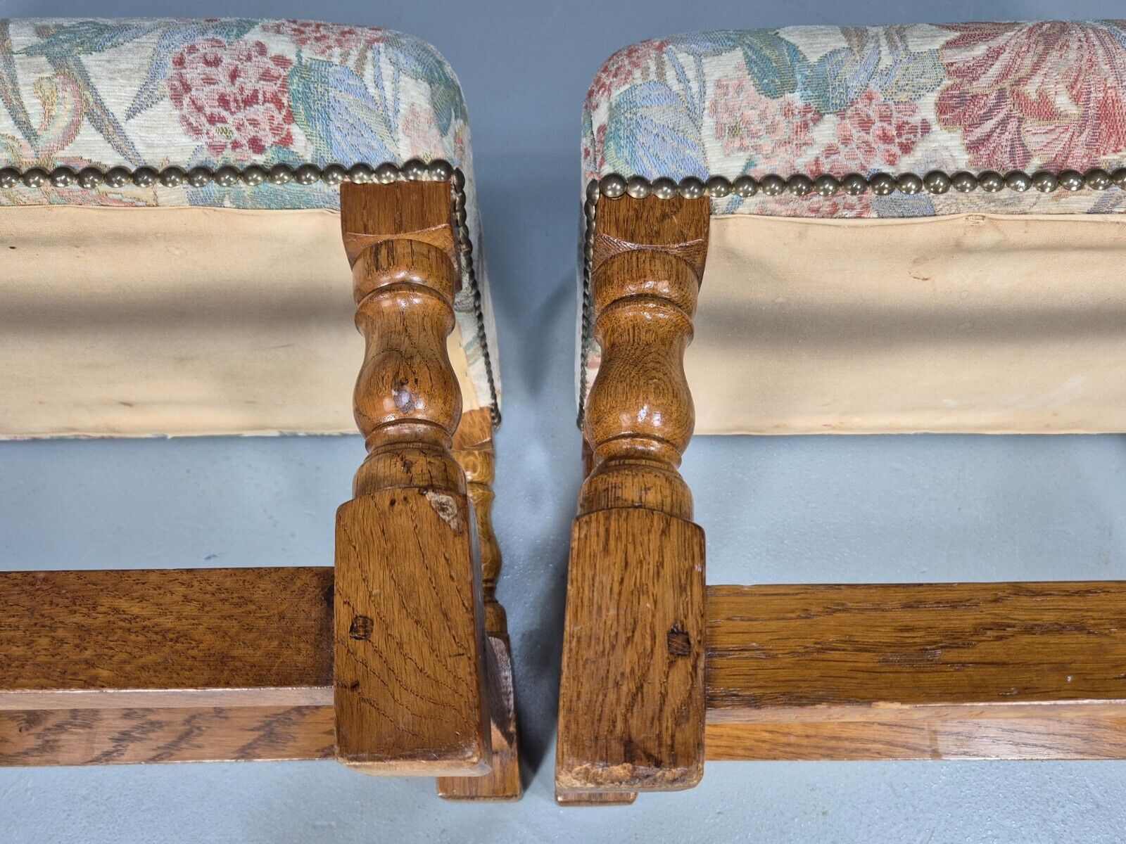 2 Vintage Footstools Floral Cotton Light Oak Antique Style 32 cmEB9153 VWOO - UKDK FURNITURE