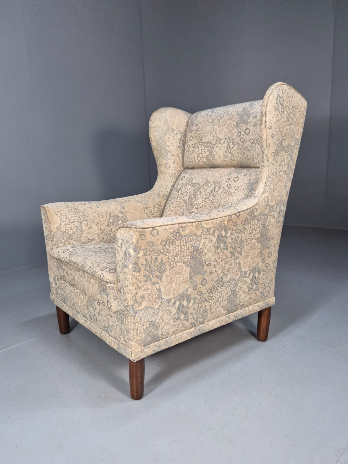Vintage Danish Wingback Armchair Cream Grey Abstract Print Retro EB9695 MNOR - UKDK FURNITURE