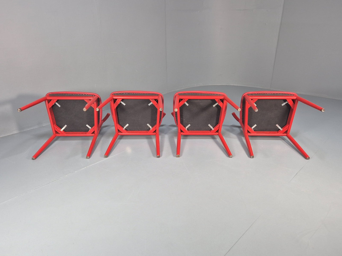 4 Danish Design Dining Chairs in Red Modern Version Wegner Inspired EB10619 MDIN8