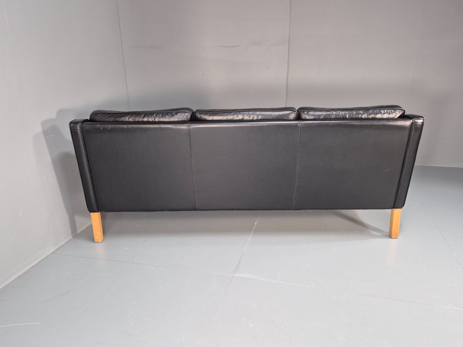 Vintage 3 Seater Leather Sofa Danish Mogensen Style Black 1980s EB10689 M3SS16