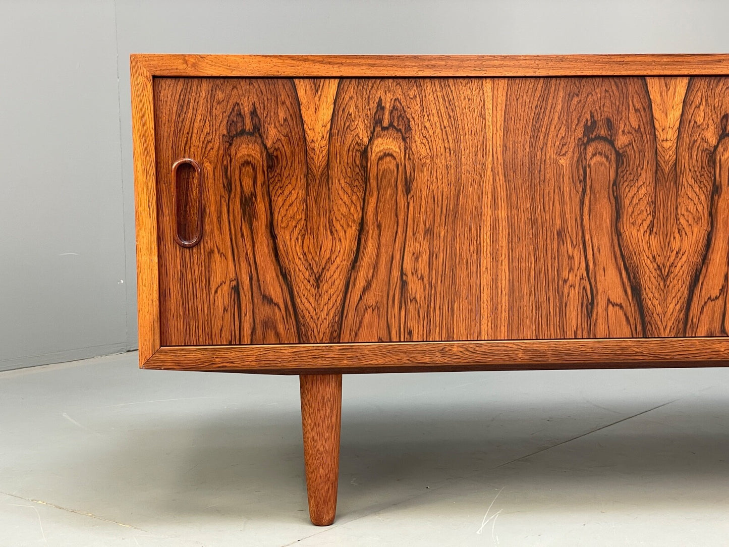 Vintage Danish Media Unit TV Stand HiFi Cabinet By Poul Hundevad EB9511 MWOO - UKDK FURNITURE