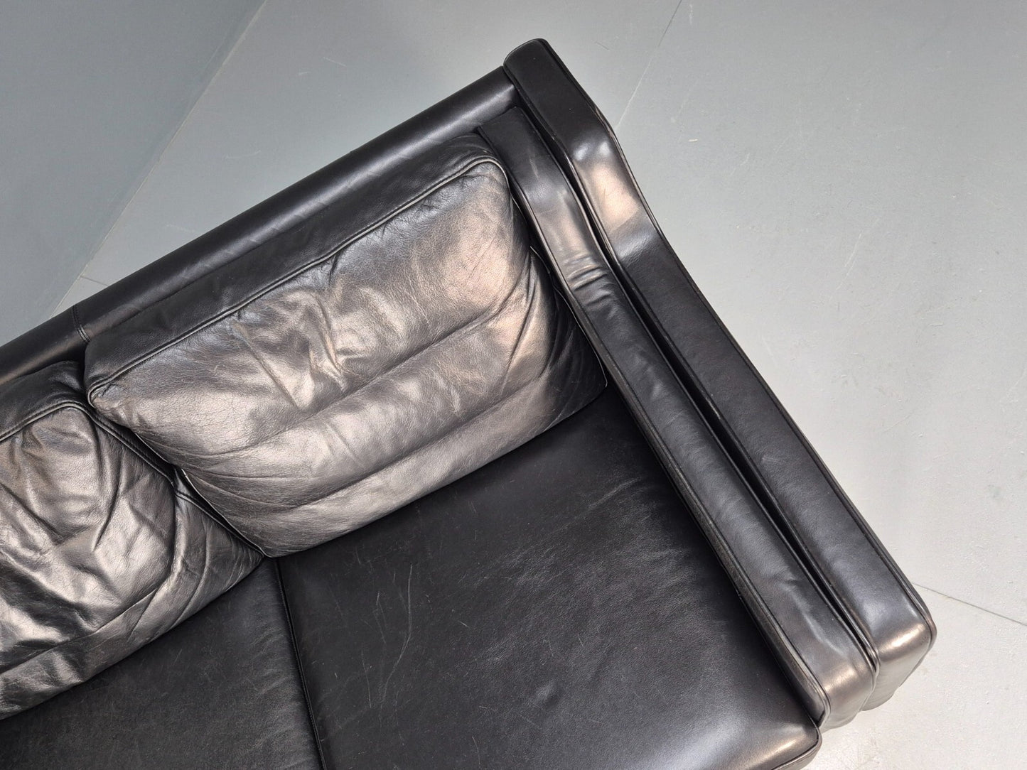 Vintage 2 Seater Black Leather Danish Sofa Borge Mogensen Style EB9078 M2SS - UKDK FURNITURE