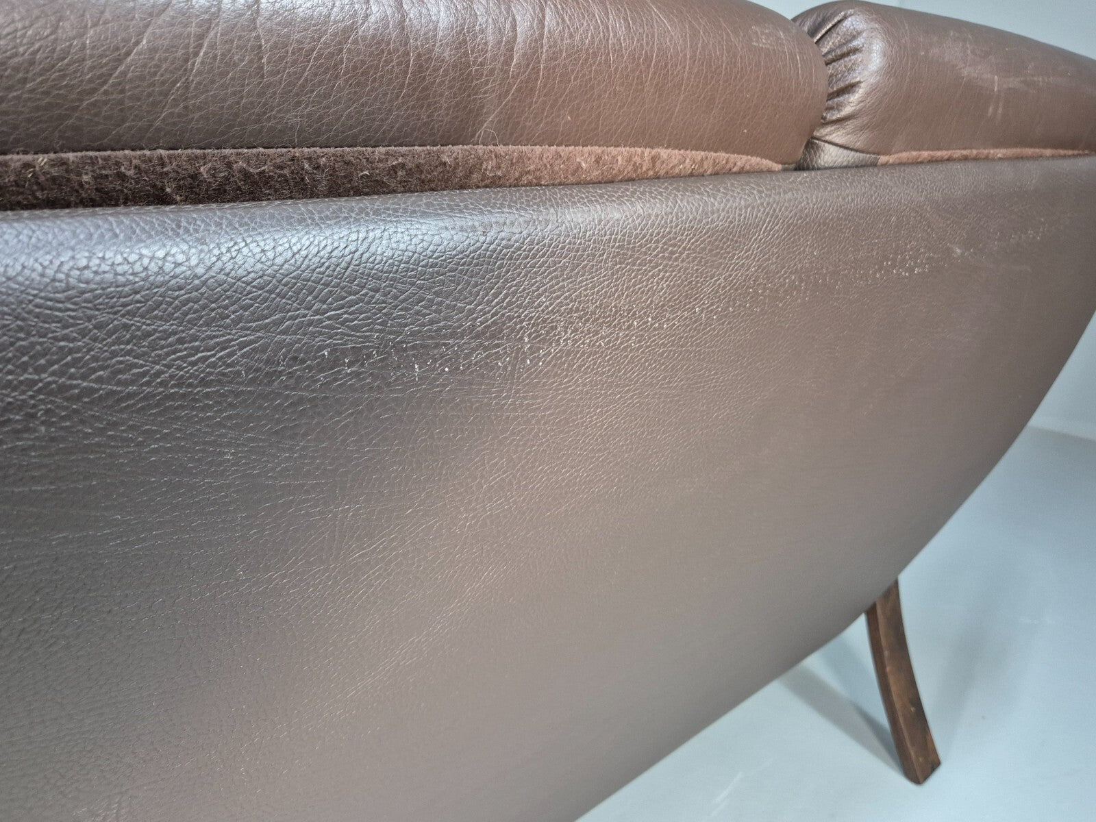 Vintage danish 3 seat Brown Leather Sofa Bentwood Frame 1980s Retro EB9079 M3SS - UKDK FURNITURE