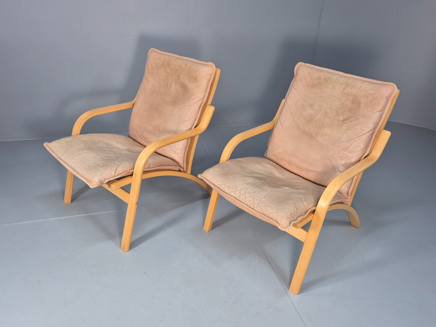 2 Stouby Tan Leather Bentwood Lounge Chairs 1980s Danish Design EB9303 MBEN - UKDK FURNITURE