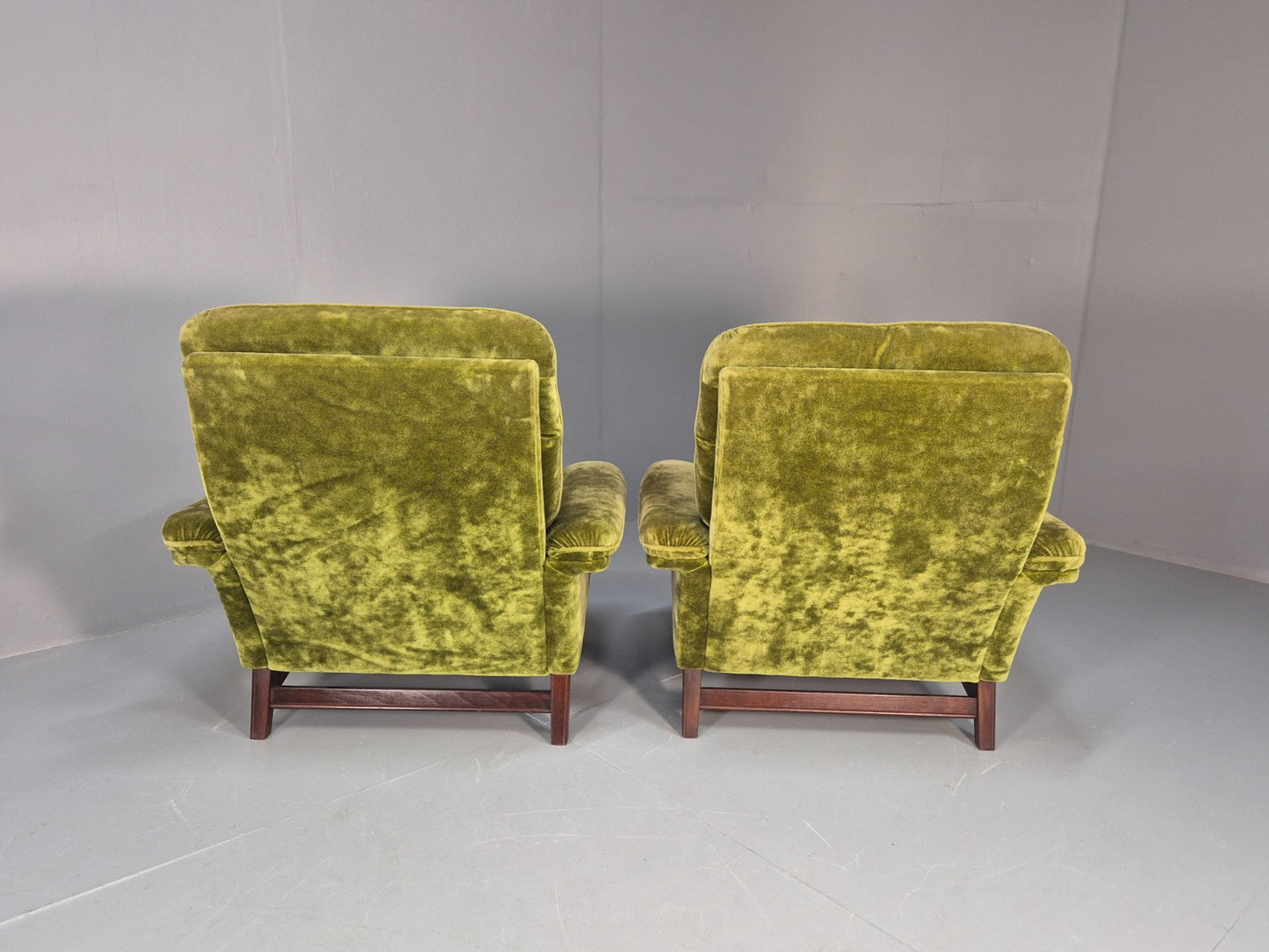 2 Vintage Danish Green Velvet Lounge Chairs 1970s Retro MCM EB9273 MNOR - UKDK FURNITURE