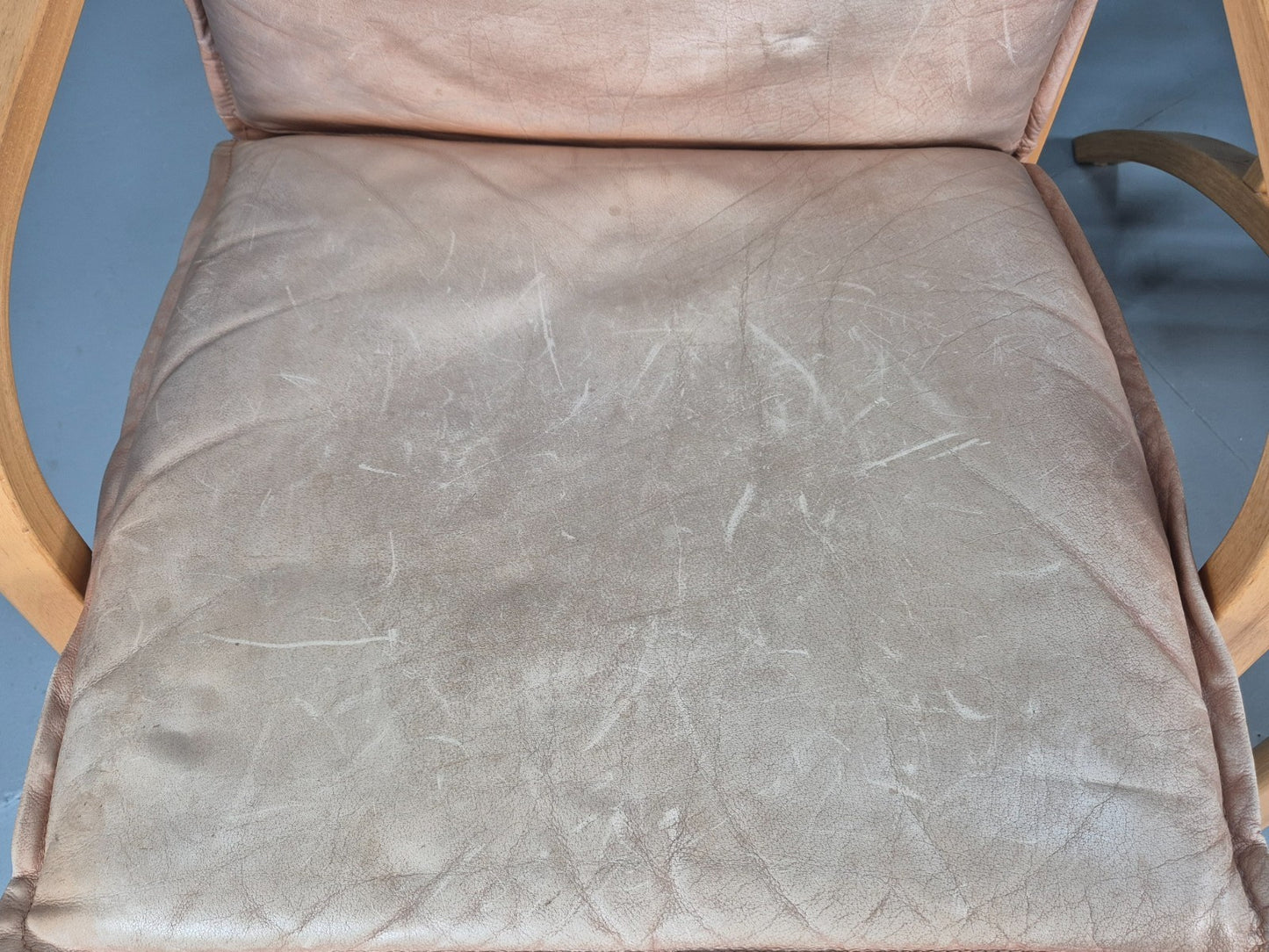 2 Stouby Tan Leather Bentwood Lounge Chairs 1980s Danish Design EB9303 MBEN - UKDK FURNITURE