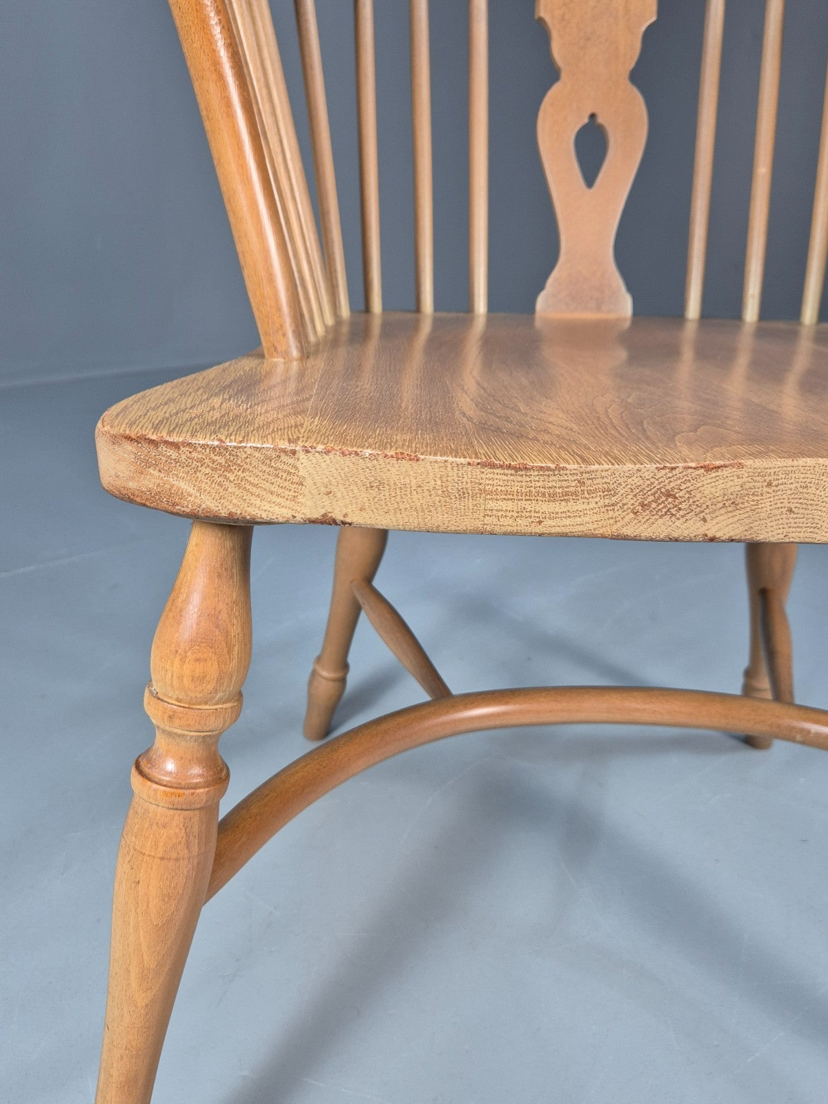 Vintage Wheelback Windsor Chair Elm and Beech Twentieth Century  EB10694 VDIN13