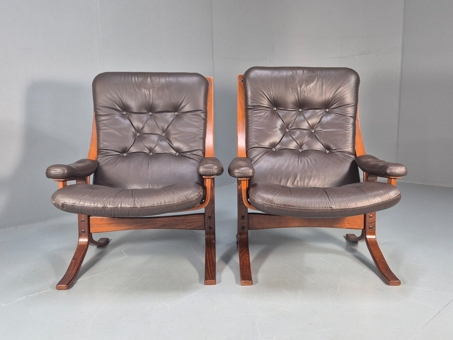 2 vintage Bentwood Leather `lounge Chairs Norway Jon Hjortdal 1970s EB9257 MBEN - UKDK FURNITURE