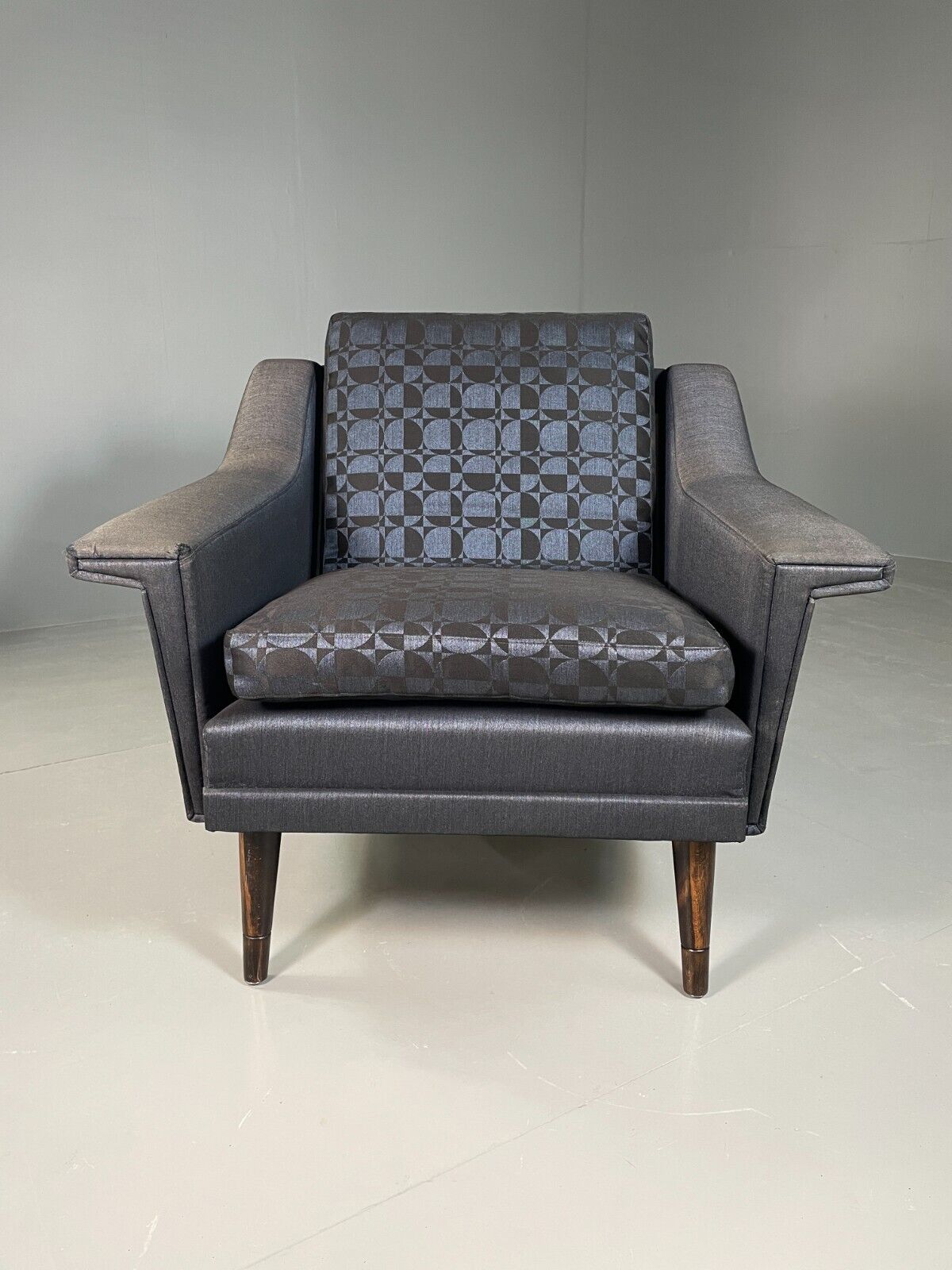 Vintage Danish Lounge Chair Blue Cotton Op Art Cushions Retro MCM EB6538 MNOR - UKDK FURNITURE
