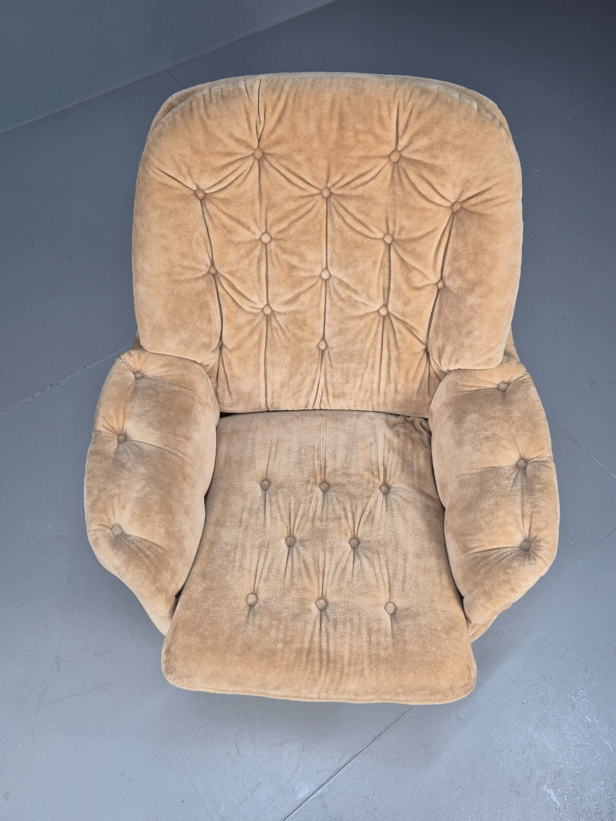 Vintage Swivel Chair Beige Velour 1970s Retro Danish Mid Century EB9313 MNOR - UKDK FURNITURE