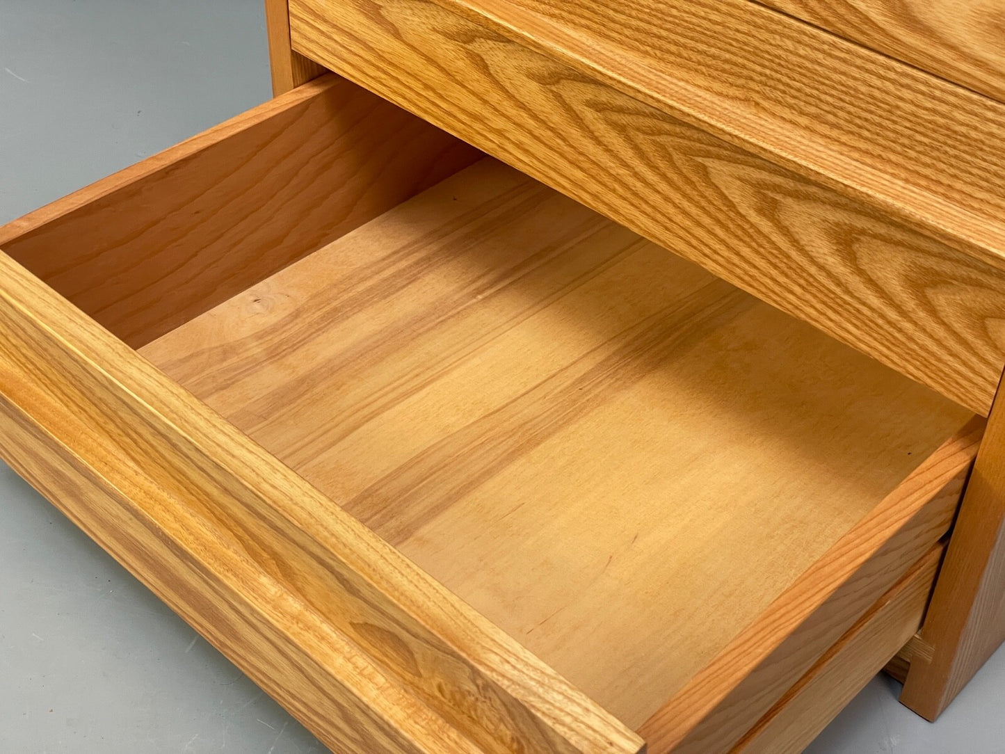 Solid Ash Chest Of Drawers With Mid Century Styled Handles EB9725 MWOO - UKDK FURNITURE