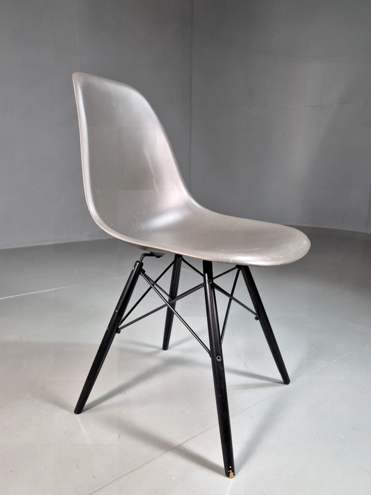 Vintage Vitra Eames DSW Chair Licensed Original MCM EB7373 MDIN - UKDK FURNITURE