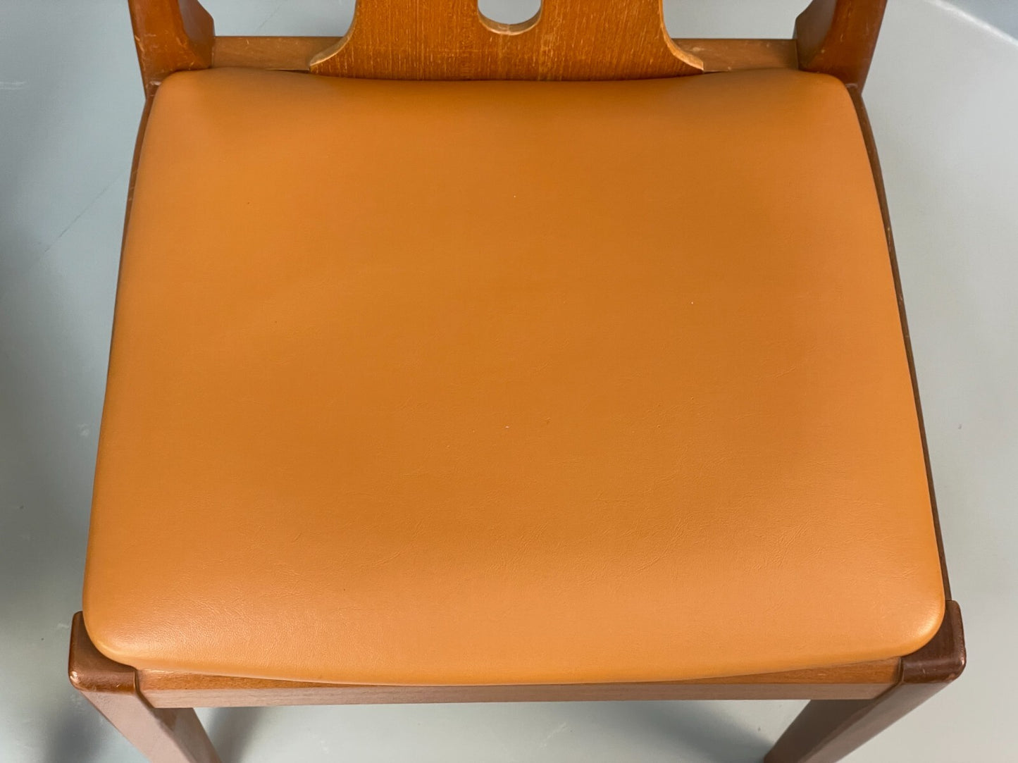 Vintage Nathan Tan Dining Chairs Set Of 4 Vinyl Mahogany 1970s EB9727 MDIN - UKDK FURNITURE