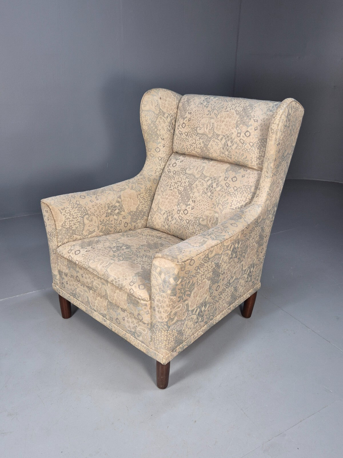 Vintage Danish Wingback Armchair Cream Grey Abstract Print Retro EB9695 MNOR - UKDK FURNITURE
