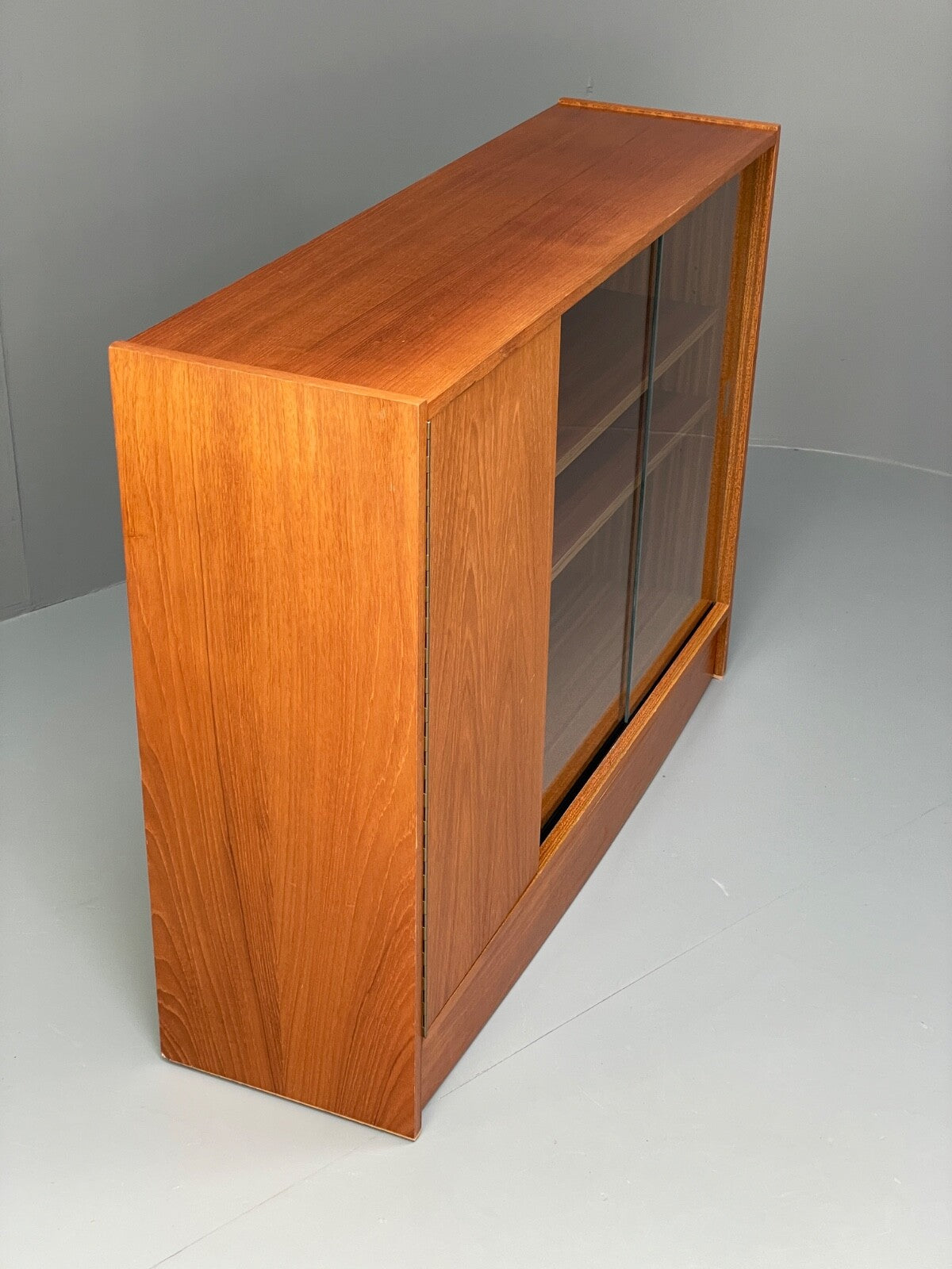 1970s Teak Shelving Unit Glass Doors And Cupboard Retro Bookcase EB8165 MWOO - UKDK FURNITURE