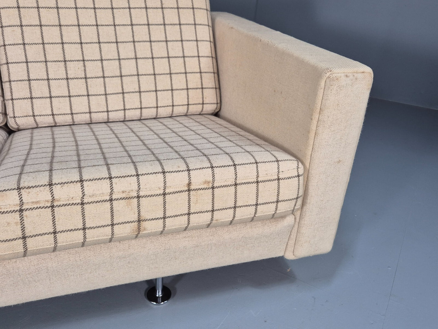 A Vintage Hans Wegner GE300 3 Seat Sofa in Original Wool MCM Retro EB9355 M3SS - UKDK FURNITURE