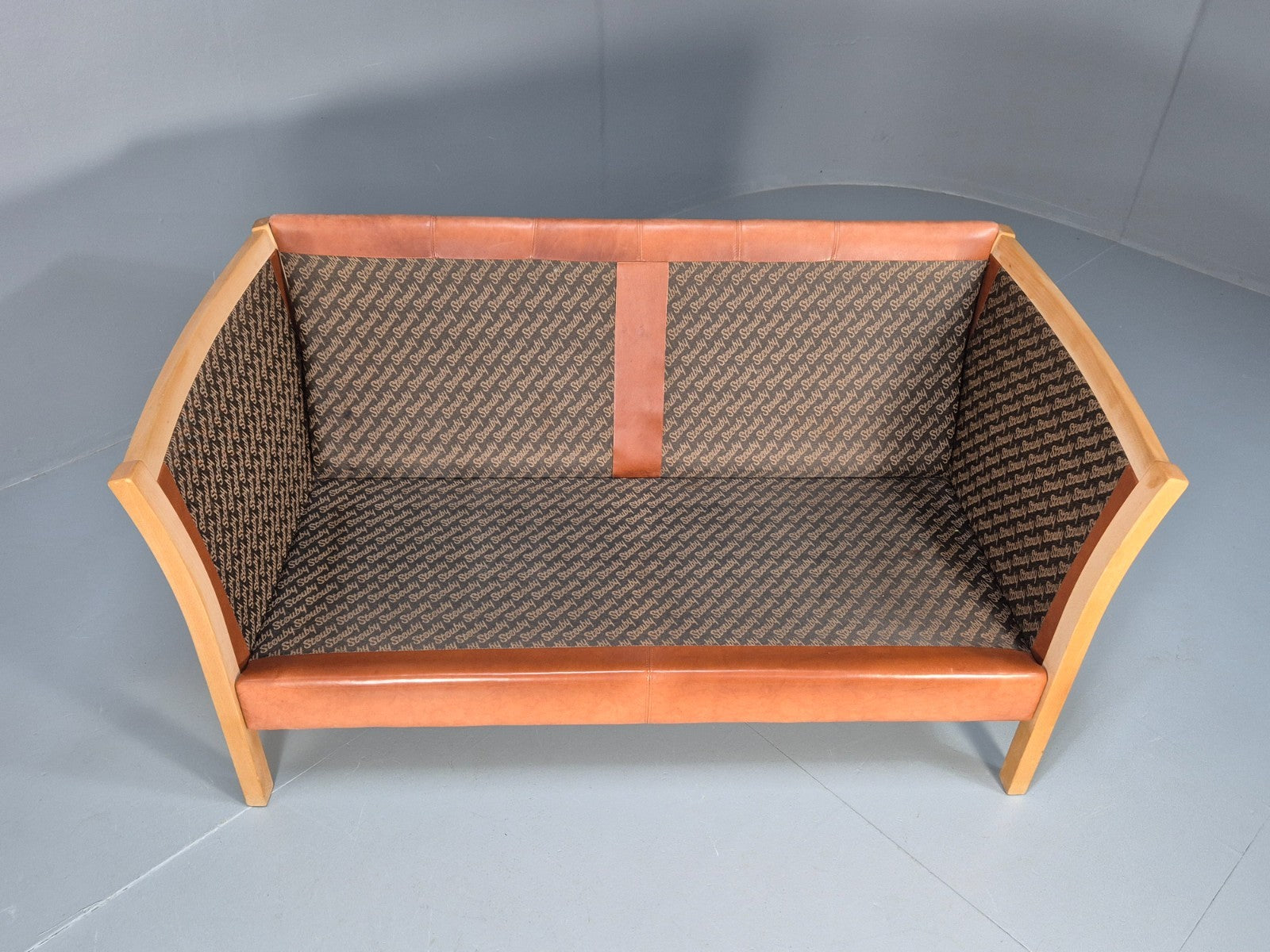 Mid Century Stouby Two Seater Settee Beech Ends Retro 1970s EB10097 M2SS9