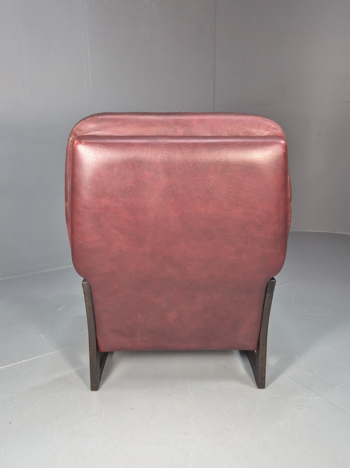Vintage Danish Burgundy Leather 1980s Retro Lounge Chair MCM EB9793 MNOR - UKDK FURNITURE