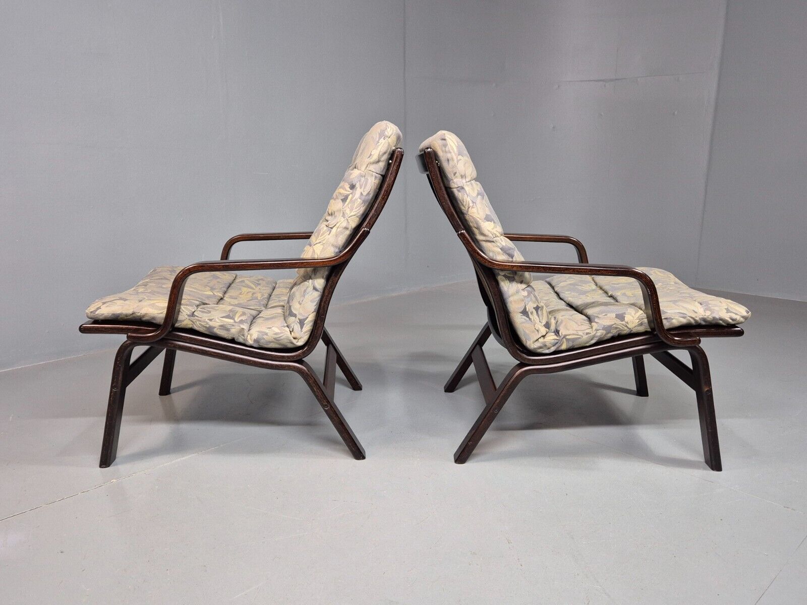 2 Vintage Danish Lounge Chairs Blue Floral Bentwood Retro 1980s MCM EB8337 MBEN - UKDK FURNITURE