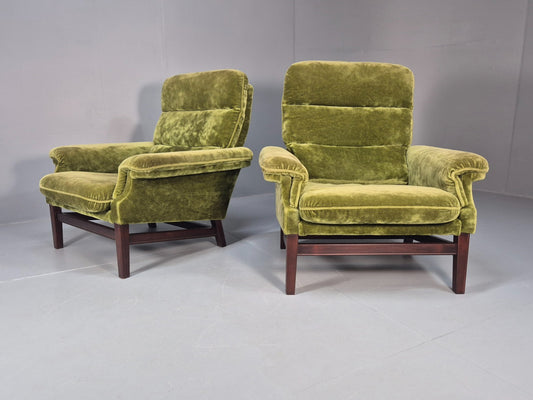 2 Vintage Danish Green Velvet Lounge Chairs 1970s Retro MCM EB9273 MNOR - UKDK FURNITURE