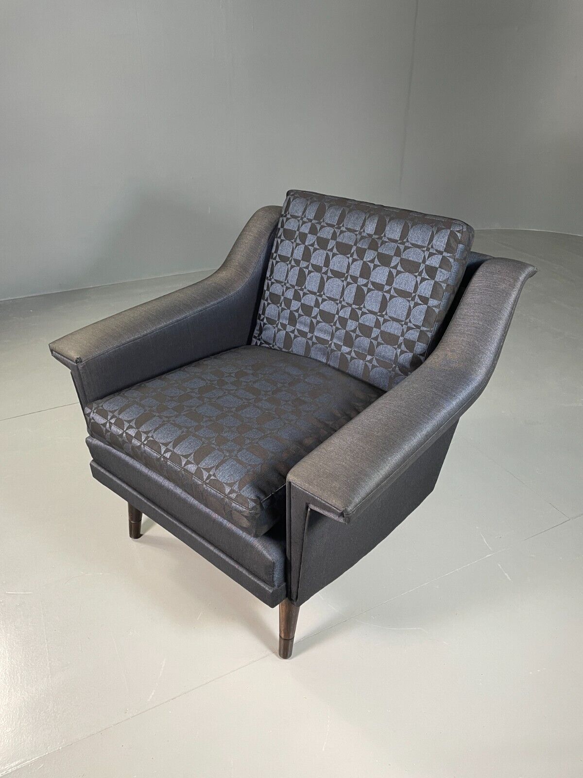 Vintage Danish Lounge Chair Blue Cotton Op Art Cushions Retro MCM EB6538 MNOR - UKDK FURNITURE