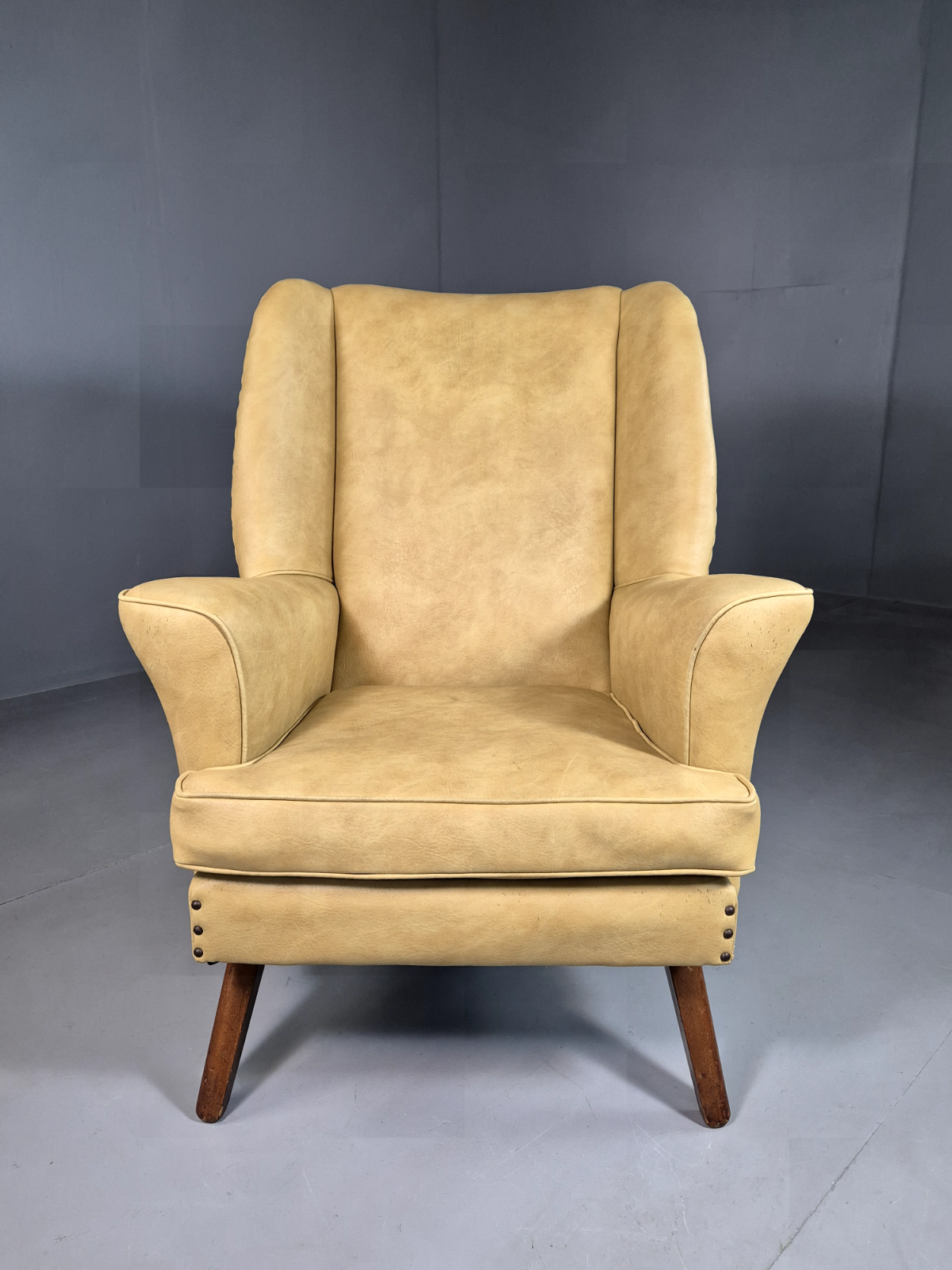 Vintage Wingback Lounge Chair Cream Vinyl Retro MCM 1950s EB6984 MNOR - UKDK FURNITURE