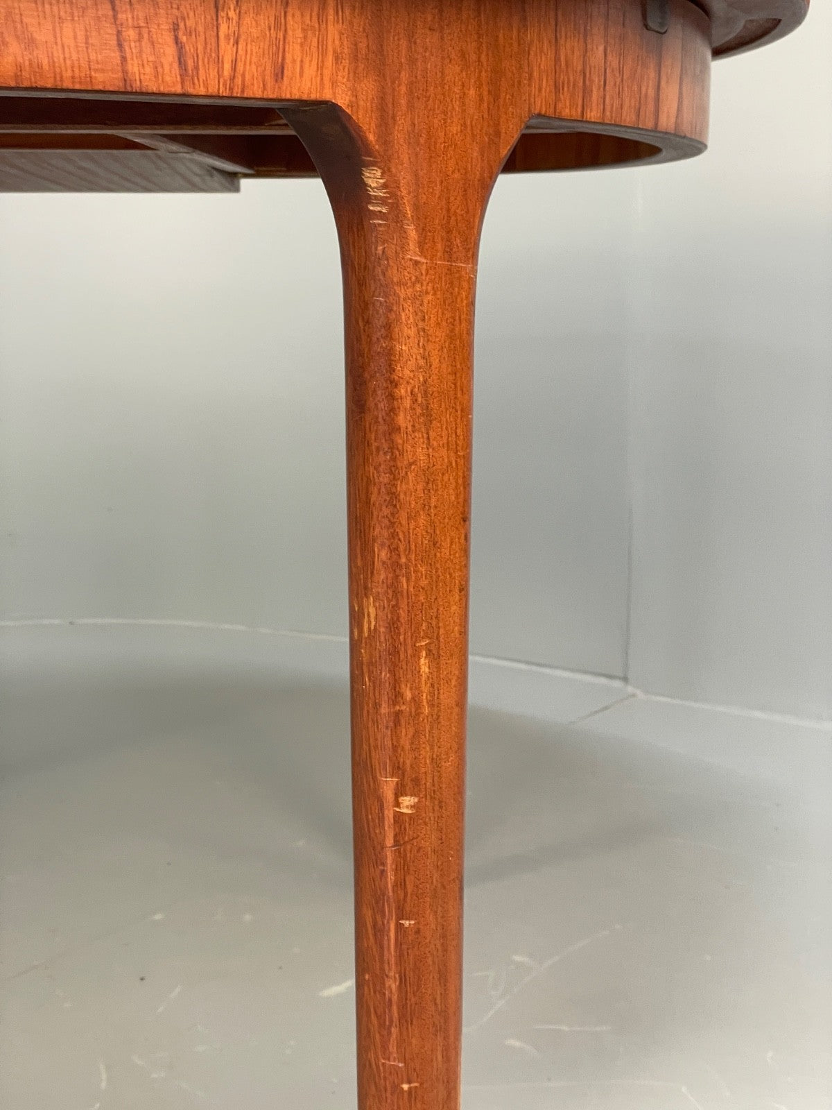 Vintage McIntosh Dining Table Round Extending 1960s Mid Century EB9773 MWOO - UKDK FURNITURE