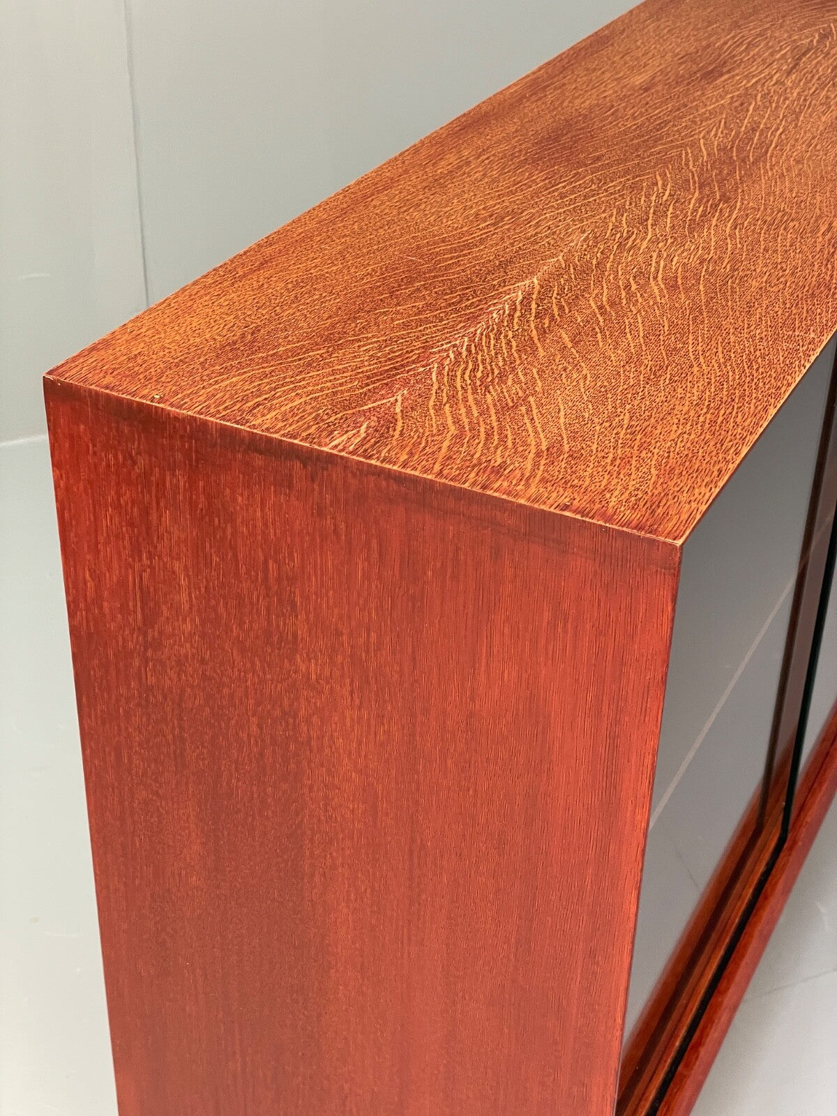 Vintage 1960s Oak Bookcase Red Stained Glazed Front Adjustable Shelf EB9763 MWOO - UKDK FURNITURE
