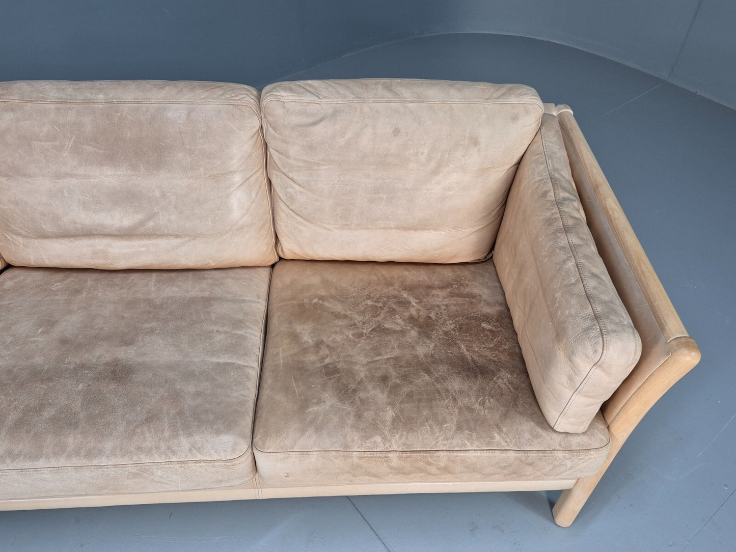 Vintage danish Tan Leather 3 Seat Sofa Wooden Ends Mogens Hansen MCM EB9083 M3SS - UKDK FURNITURE