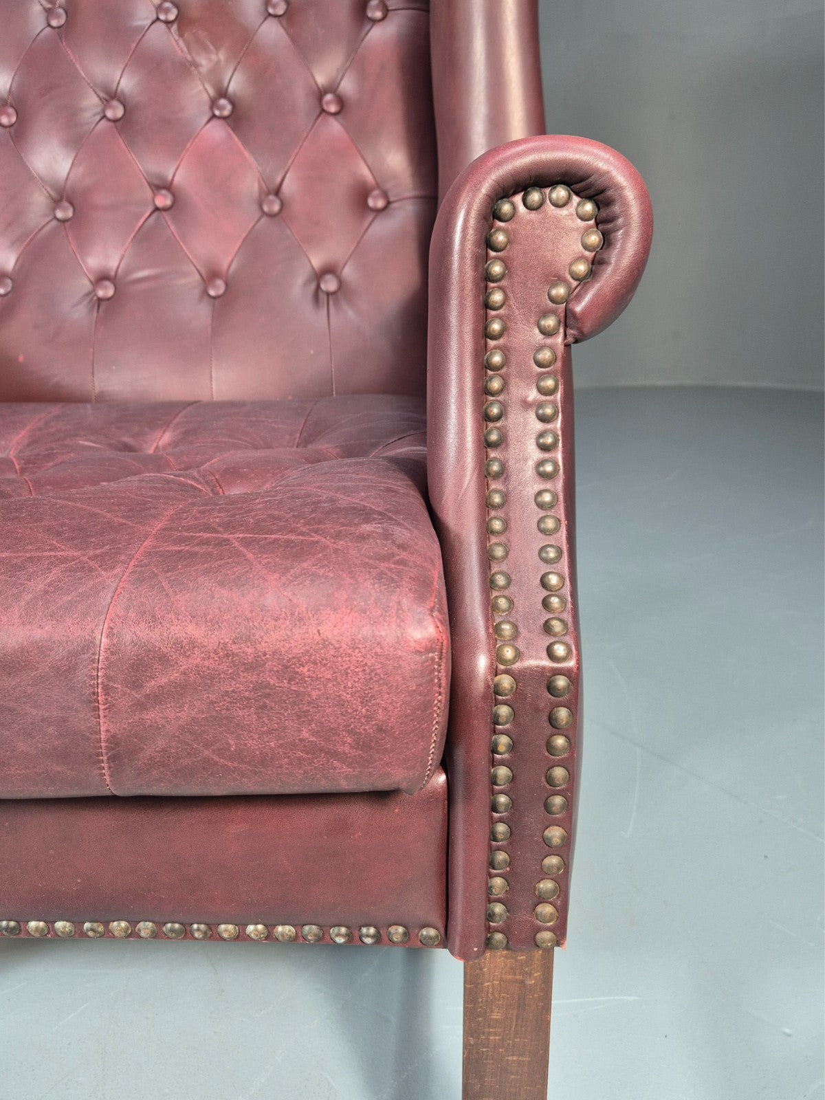 Georgian Style Wing Back Lounge Chair Red Leather Buttoned 1980s EB10807 VLEA20